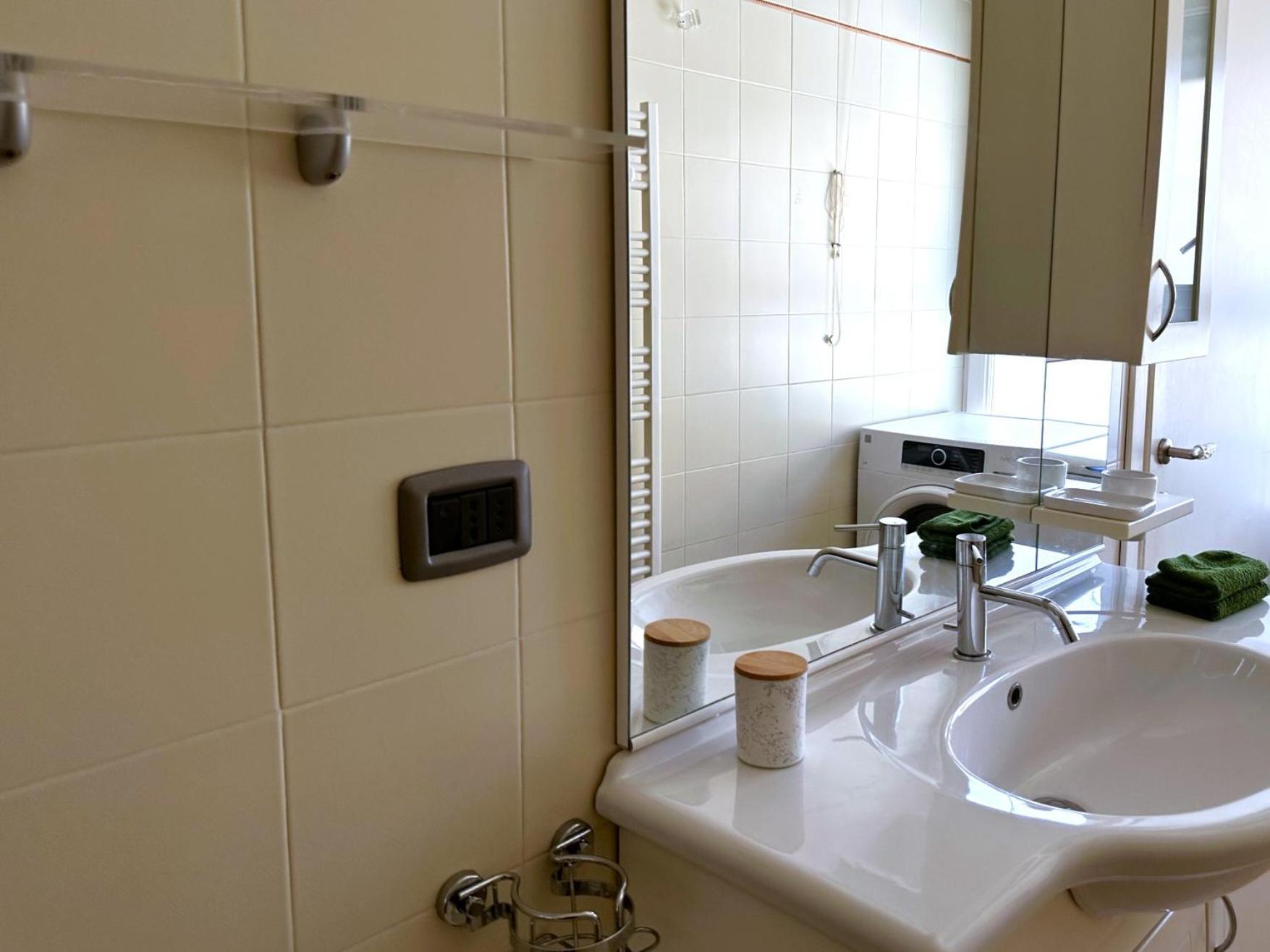 Centralissimo - Nuovo - Parcheggio Privato Apartment